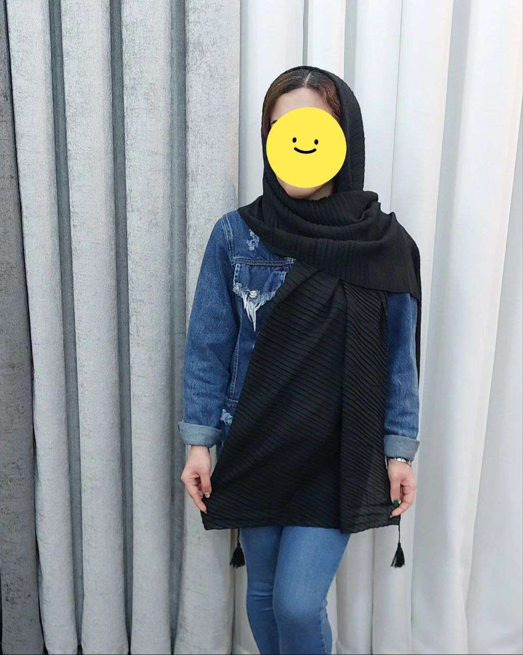 شال پلیسه منگوله دار