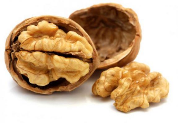 نهال گردو ژنوتیپ 9 دو بار گل ده